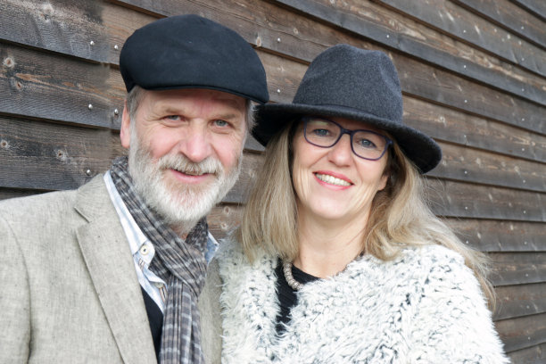 中期年龄几图片下载