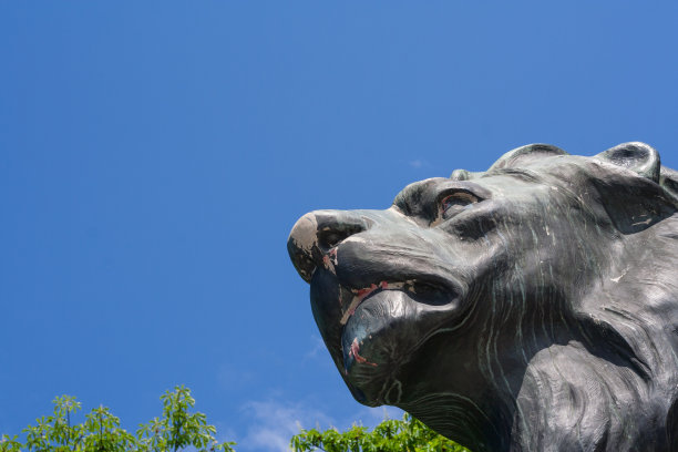 狮子雕像图片下载