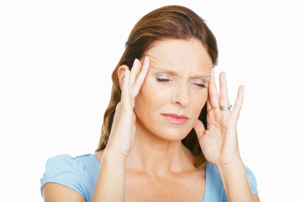 患有严重头痛的中年妇女图片下载