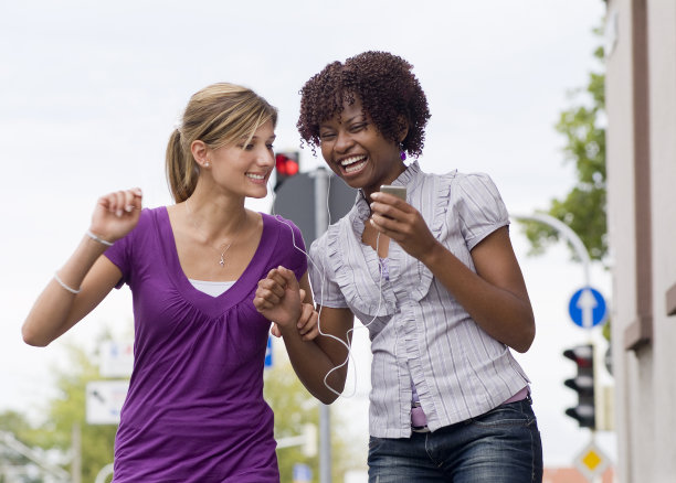 两个朋友系列图片下载