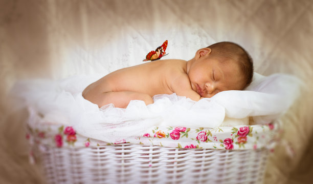 新出生的婴儿图片下载