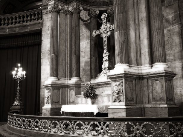教堂的祭坛图片下载