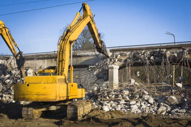 工作中的挖掘机图片下载