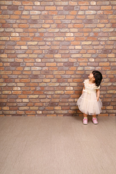 微笑的孩子图片下载