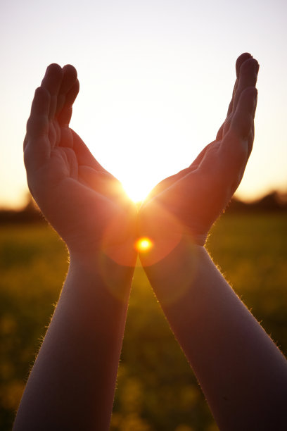 辉煌的金色的夕阳图片下载