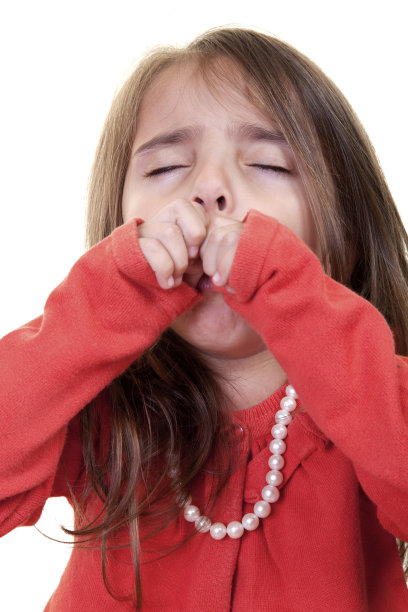 咳嗽的女孩图片下载