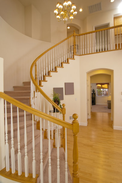 传统住宅大门厅和楼梯图片下载