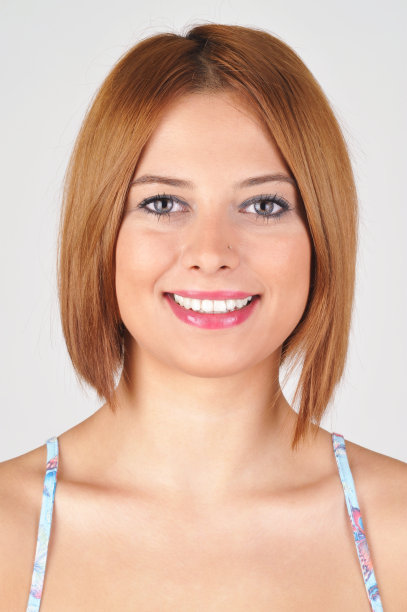 微笑的女孩图片下载