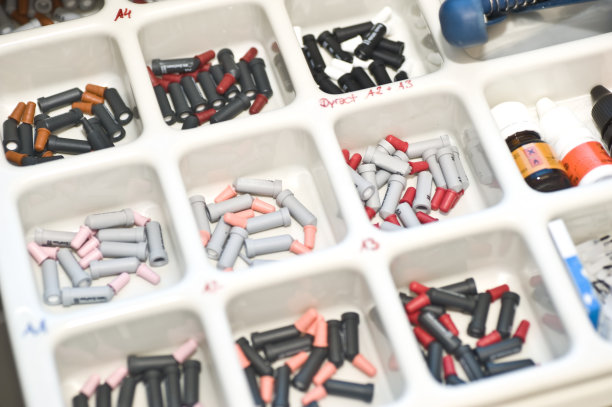 混合牙齿装备图片下载