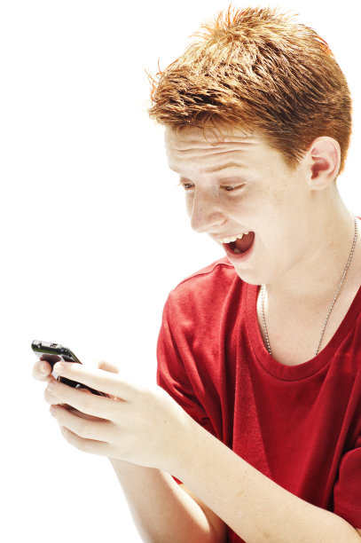 少年发短信图片下载