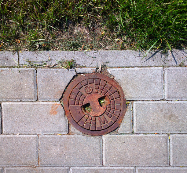 人孔。图片下载