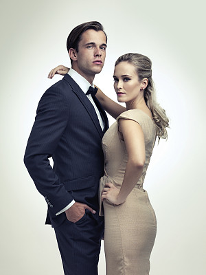 世故的神态图片下载