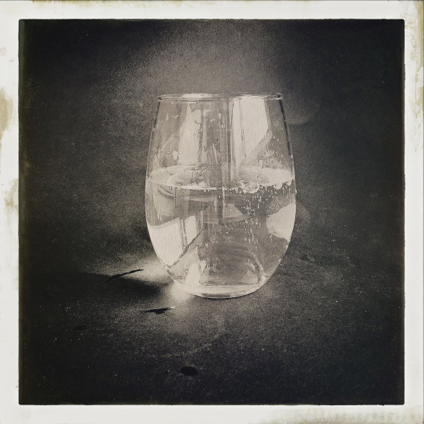 一杯苏打水图片下载