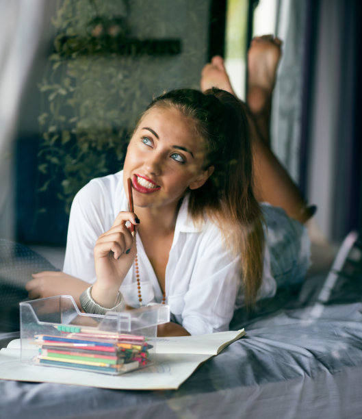 美女涂色书图片下载