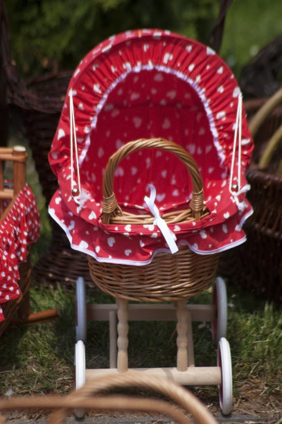 柳条花篮图片下载