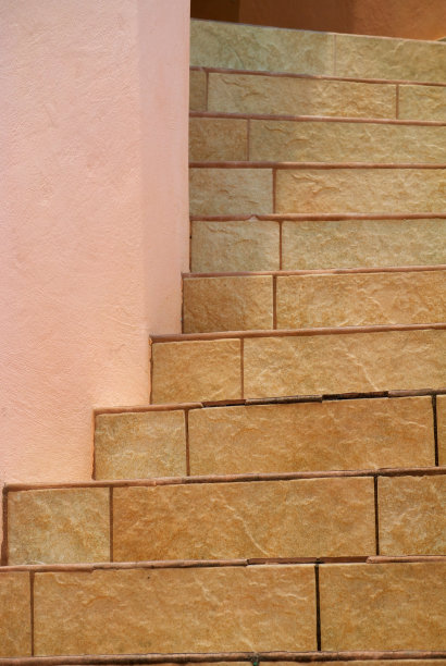 五颜六色的楼梯图片下载