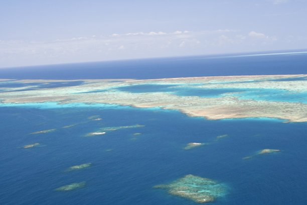澳大利亚的大堡礁(高分辨率航拍)图片下载