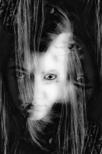 抽象的女孩图图片下载