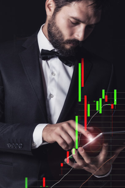 穿着西装和电话双重曝光的人图片下载