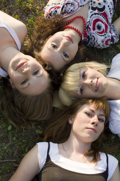 幸福在绿色里图片下载