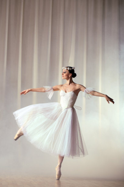 古典舞蹈演员图片下载