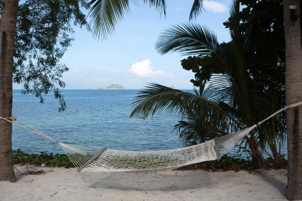 有海景的吊床图片下载