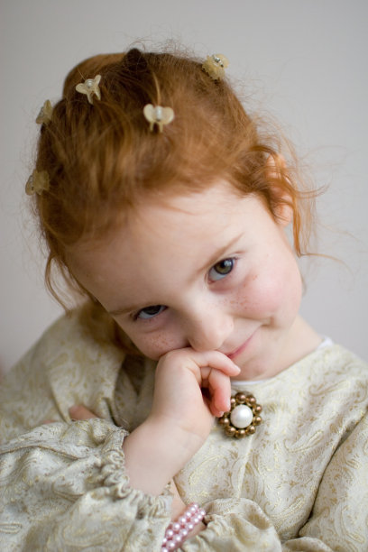 看似害羞的图片下载