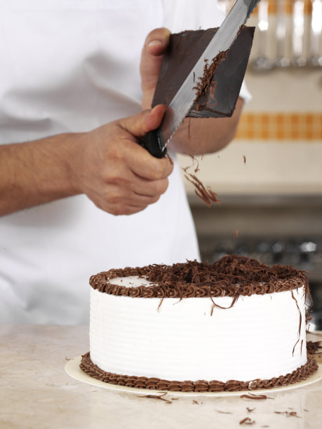 烤一个巧克力蛋糕图片下载