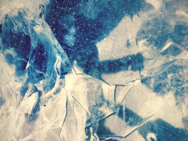 蓝色的冰图片下载