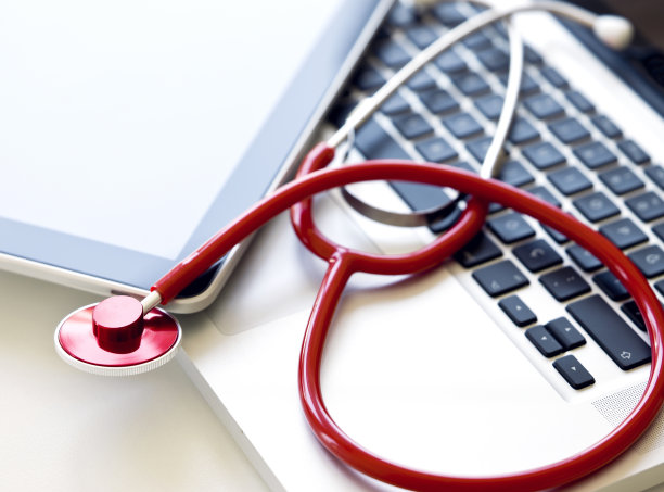 听诊器和数字平板电脑图片下载