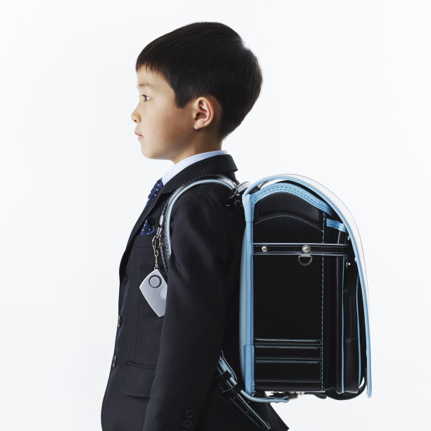 小学男孩图片下载