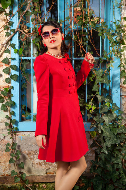 复古年轻女子的肖像图片下载