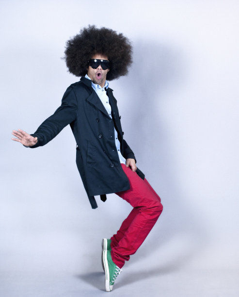 说唱歌手，霹雳舞或嘻哈舞者图片下载