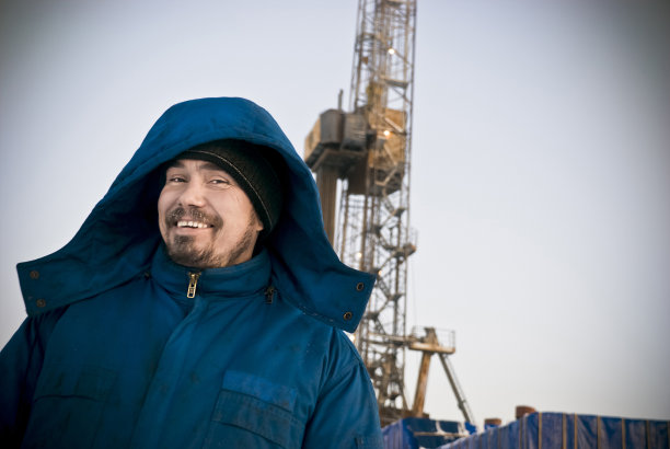 钻地微笑图片下载