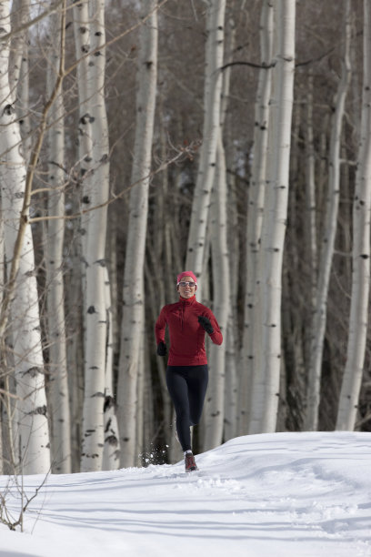 冬季跑步图片下载