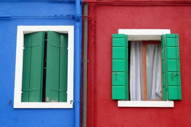 丰富多彩的Burano窗户图片下载