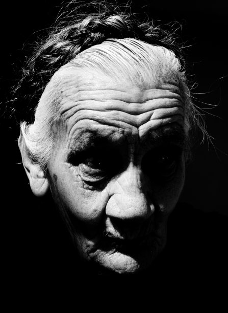 老女人图片下载