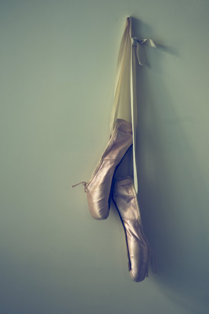 挂芭蕾舞鞋图片下载