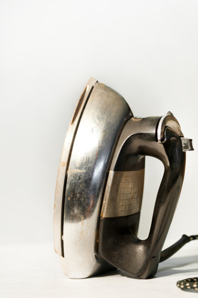 熨衣服过去图片下载