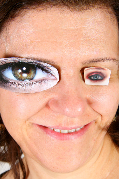 试穿的眼睛图片下载