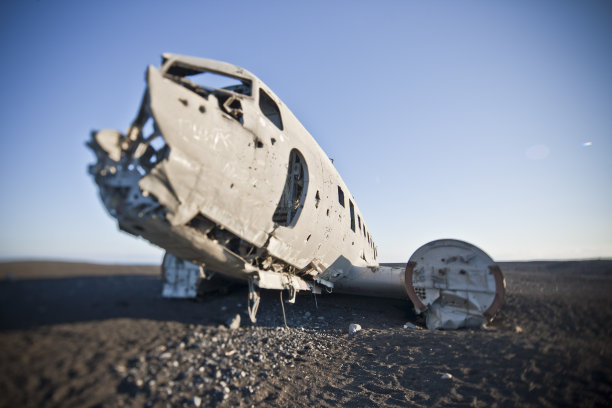 在冰岛滞留的飞机图片下载