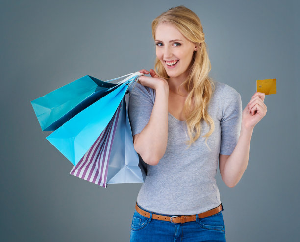 一个购物狂的自白图片下载