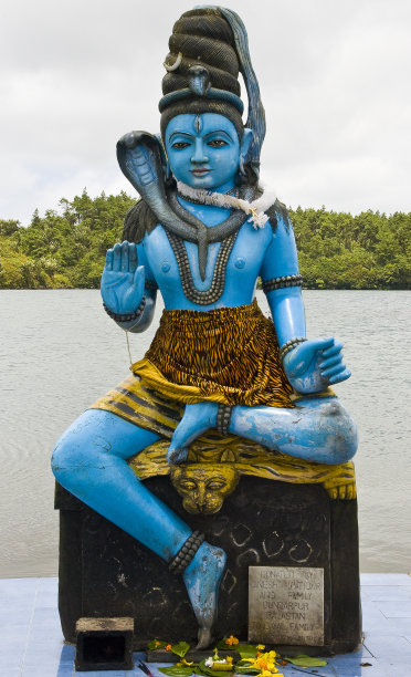 湿婆雕像，大巴辛湖，毛里求斯图片下载