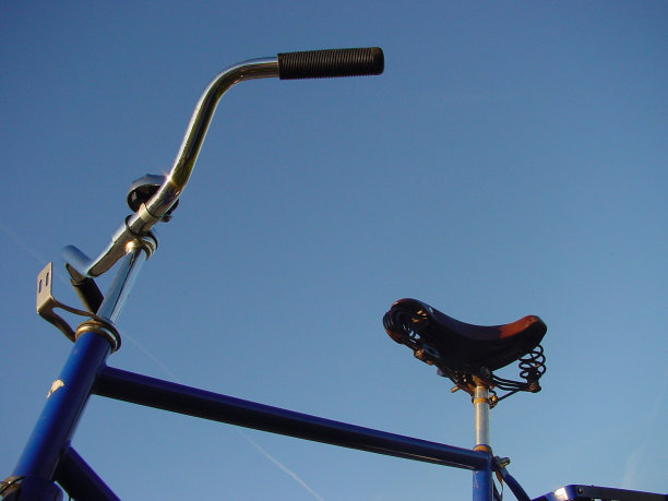 蓝色的自行车2图片下载