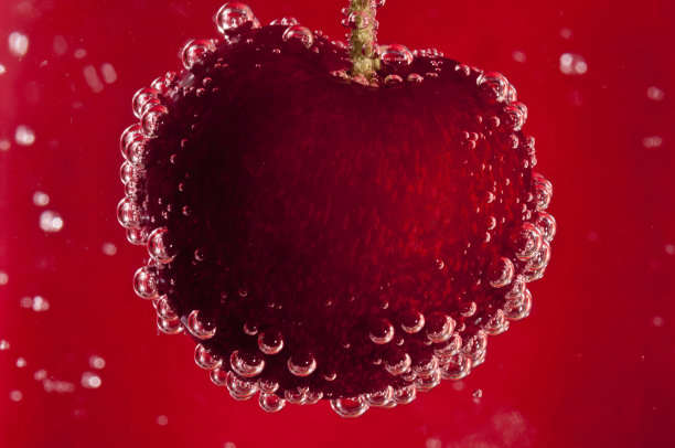 冒泡的樱桃图片下载