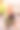 10个月大的女婴坐在镜头前图片下载