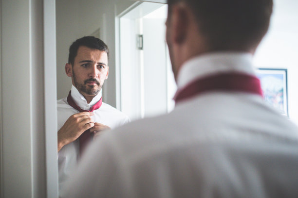 新郎准备图片下载