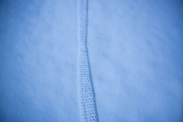 胖自行车雪道图片下载