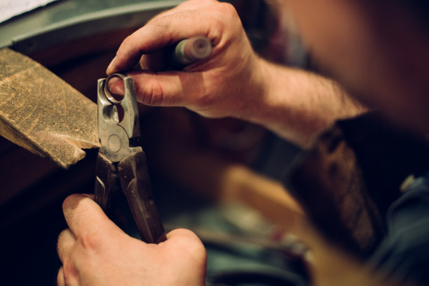 艺术珠宝制作图片下载