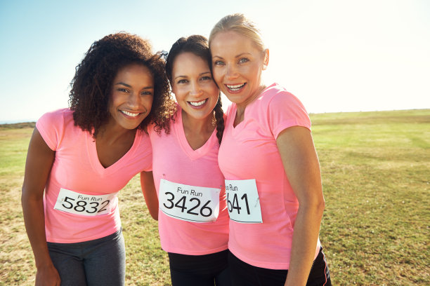 在玩乐的同时做些运动图片下载